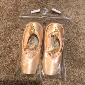 FREED pointe shoes